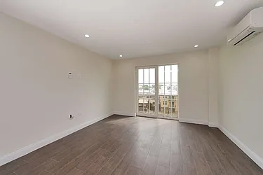 Rented by NY Space Finders Inc.