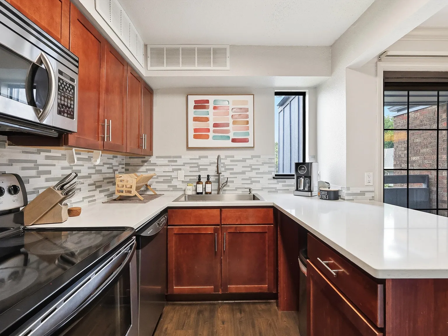 4058 Warwick Blvd — Photo 4