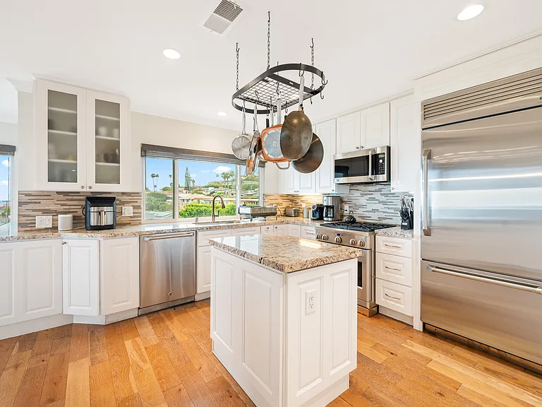 5662 Ladybird Ln — Photo 10