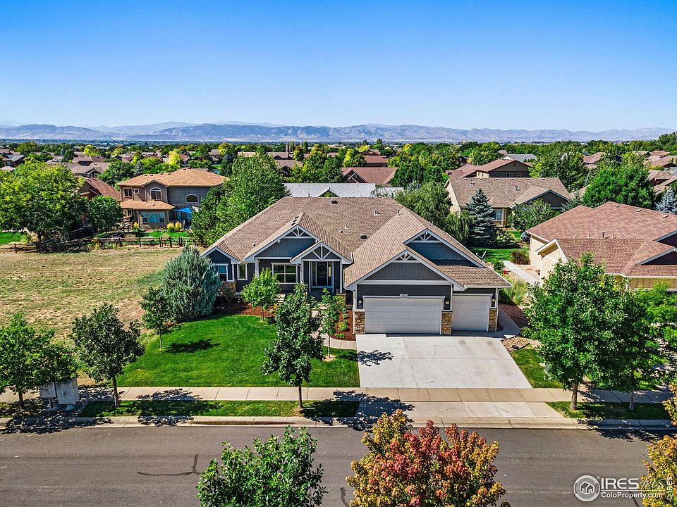 1st image of 733 La Cruz Dr