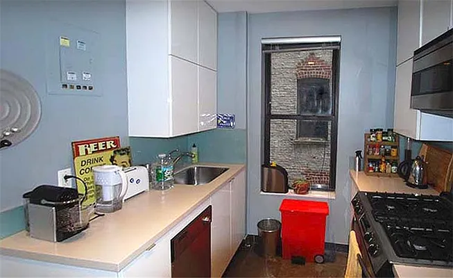 Rented by Buchbinder & Warren | media 19