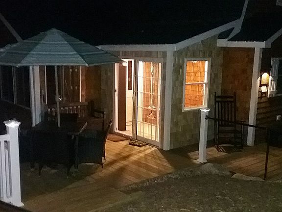 Mud room view from the hot t