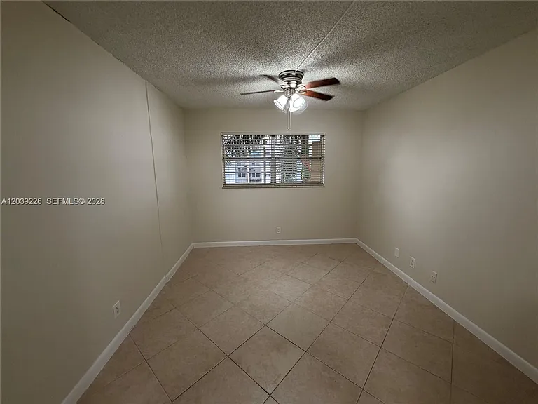 220 SW 9th Ave #402 — Photo 8