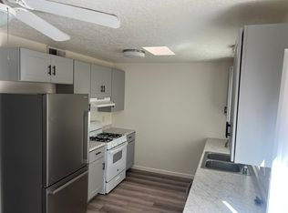 7916 Cockatoo Ln NE, Albuquerque, NM 87109