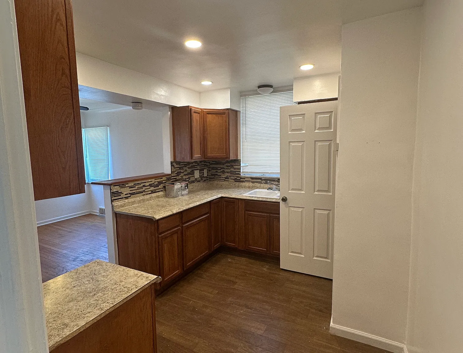 3 bed, 1394 sqft, $1,400 — Photo 4