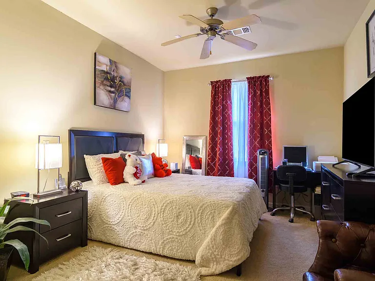 Princeton Court Senior Residences — Photo 10