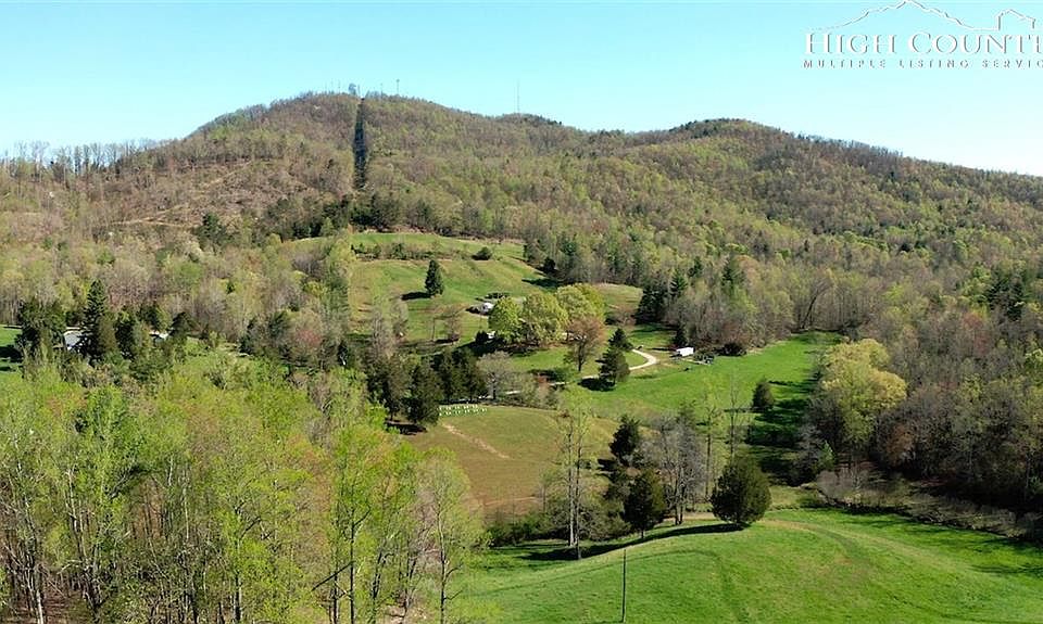 1st image of 240 Roberts Ln