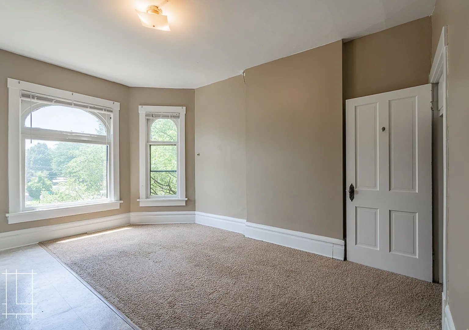 1316 Neil Ave — Photo 1