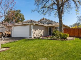 8 Saint Helens Ln, Chico, CA 95973