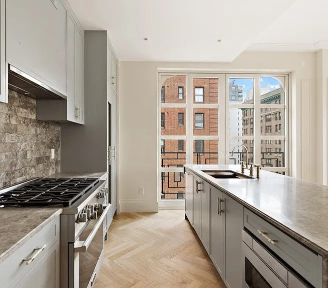 250 E 21st St #8A — Photo 8