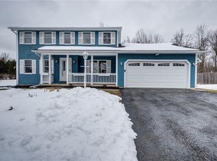 14 Lee Rdg, Lysander, NY 13027