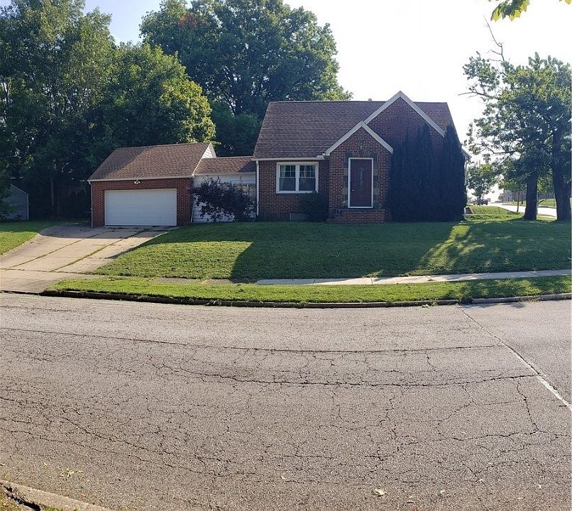 1st image of 1507 Oakwood Ave