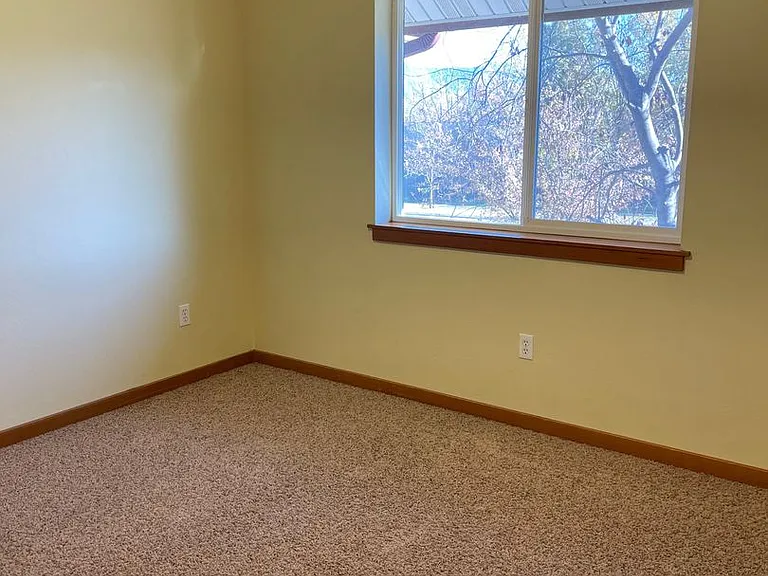 417 N Ferguson Ave — Photo 12