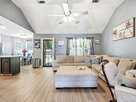 4th image of 4090 Angelace Dr N