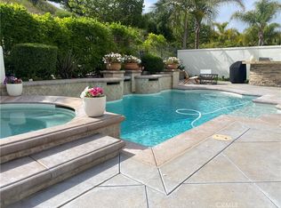 50 Rolling Rdg, Rancho Santa Margarita, CA 92688