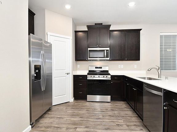 2nd image of 7105 NE 154th St