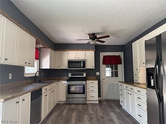 2nd image of 3337 Northern St NE