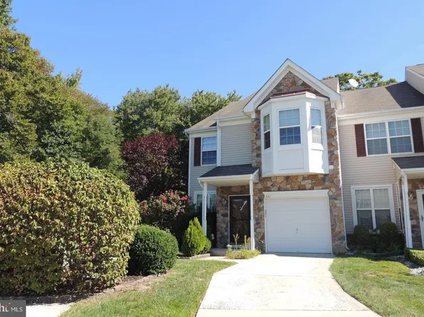 121 Chancellor Dr, Deptford, NJ 08096