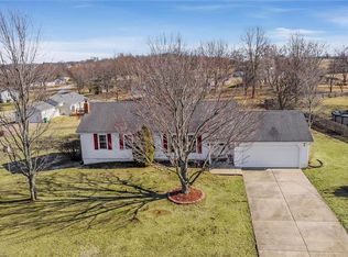 5102 Scarlett Ohara Ln, Villa Ridge, MO 63089