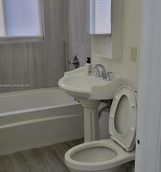 2506 Washington St — Photo 6