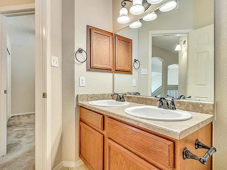 3280 Garden Point Dr — Photo 8