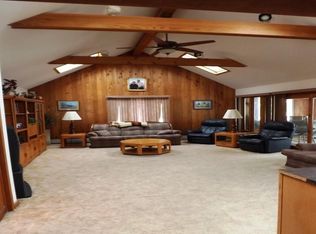 8 Fox Tail Ln, Brookfield, CT 06804