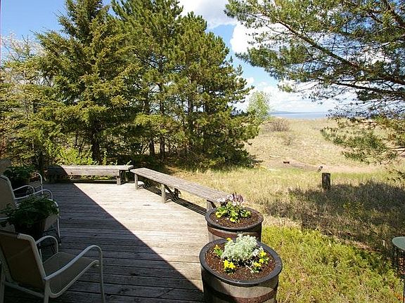 Large deck overlooking the lake