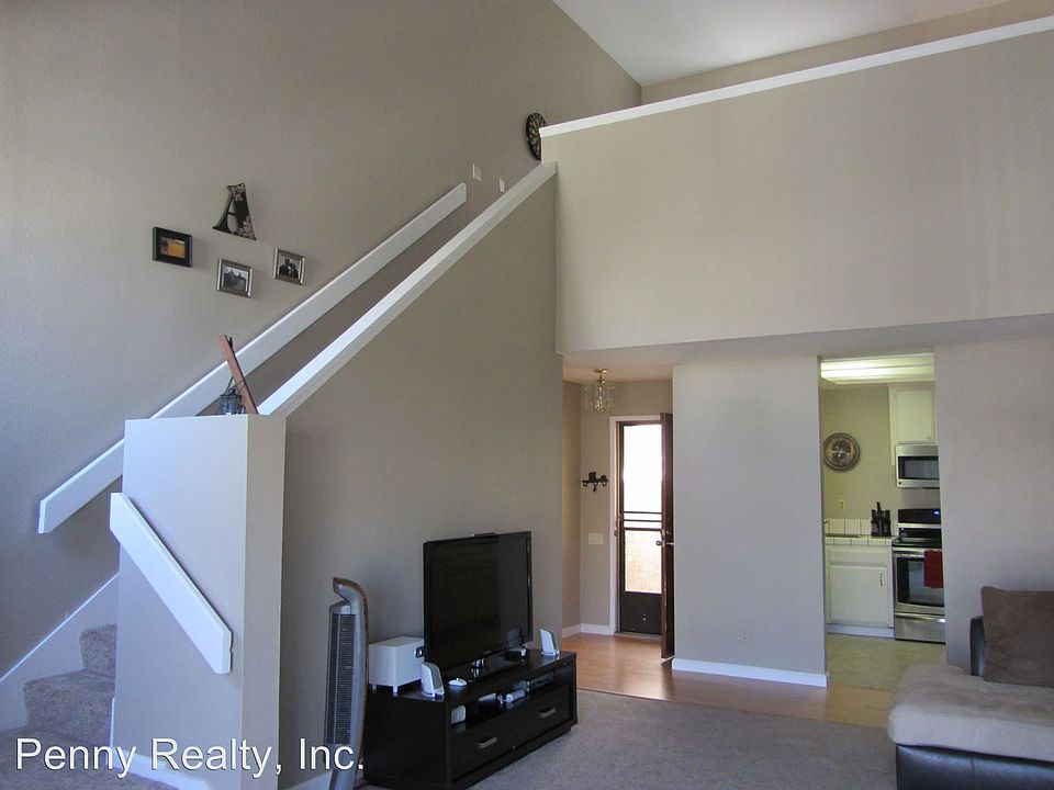 2nd image of 6120 Calle Mariselda Unit 303