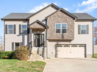 1665 Dotsonville Rd, Clarksville, TN 37042