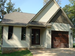 26 Adam Loop, Bath Springs, TN 38311