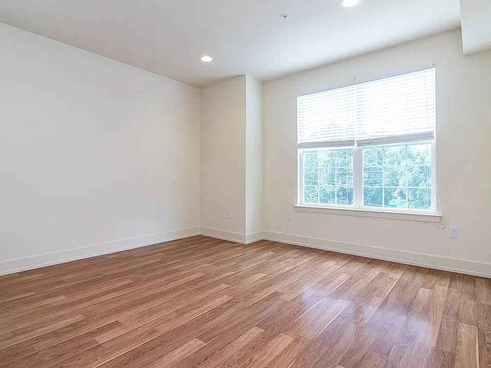 2nd image of 1901 N 7th St #2