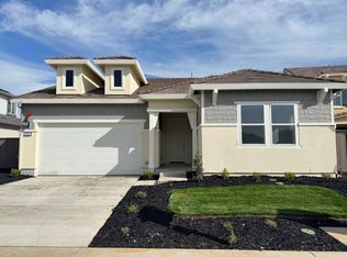 8245 Seahorse Way, Elk Grove, CA 95757