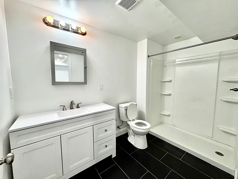 4077 Lancaster Ave #203 — Photo 16
