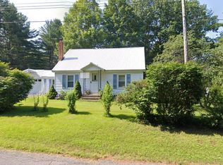 339 Jackson Summit Rd E, Mayfield, NY 12117