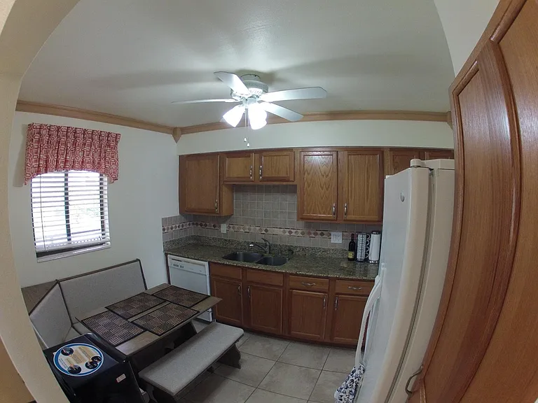867 Bayway Blvd — Photo 10