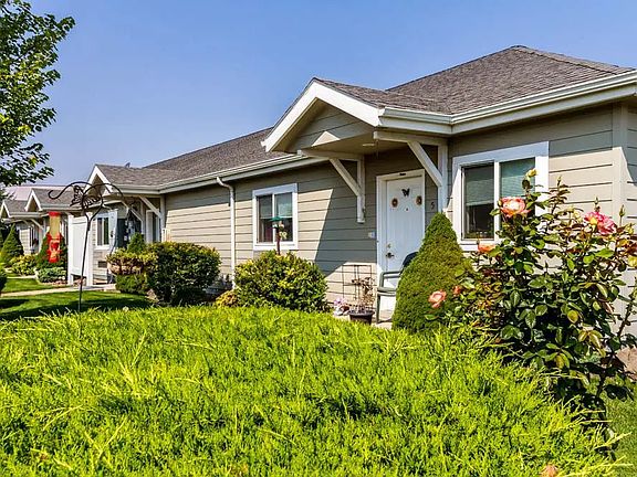 4th image of 10700 Emily Dr #8140
