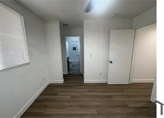1348 W 41st Pl — Photo 8