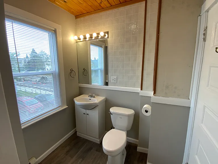 1508 Hammond Ave — Photo 16