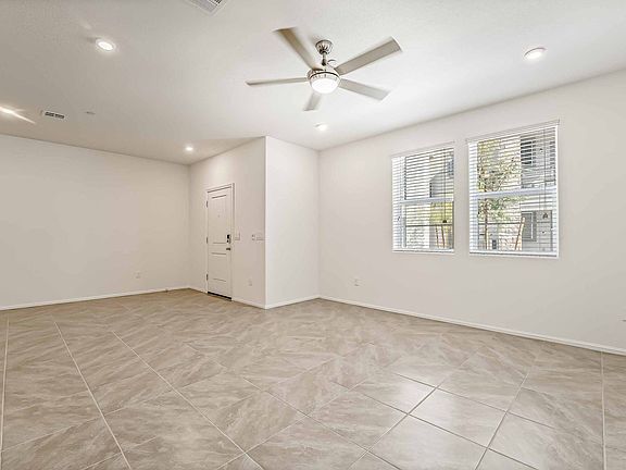 4th image of 1145 Ammonite Ave