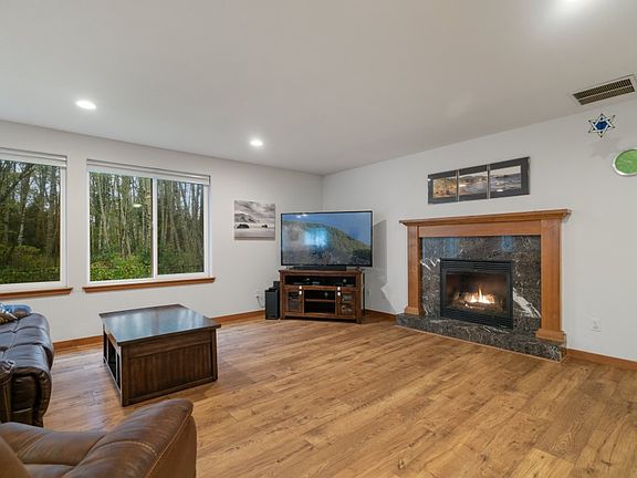 5th image of 1510 Evanston Ct NE