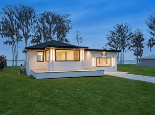 28055 Leuty Rd, Okahumpka, FL 34762