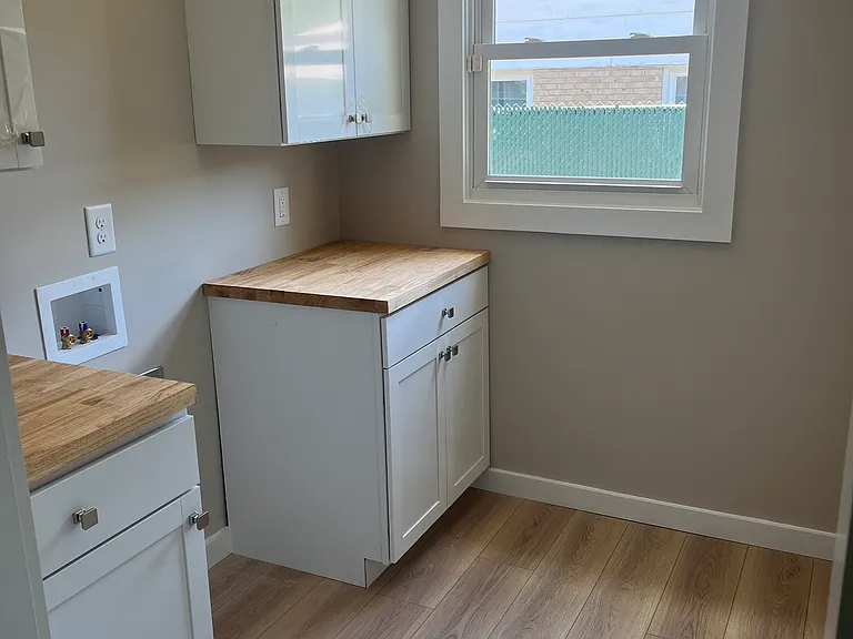 10400 Starwood Dr — Photo 3