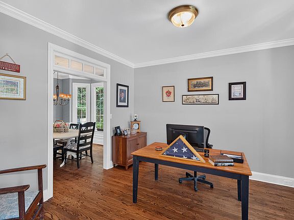 5th image of 1903 Castalia Dr