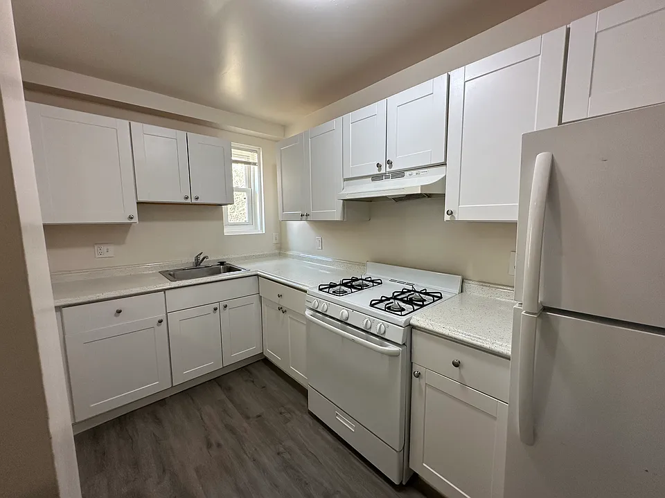 706 Brandywine St SE #302C