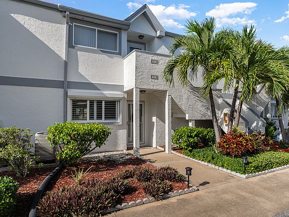2nd image of 532 Beach Park Ln #532