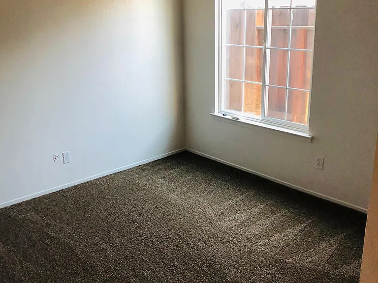 6697 N Laureen Ave — Photo 11