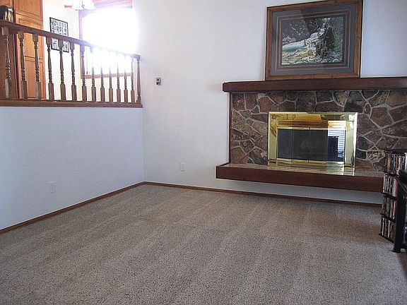 5th image of 216 Taylor St