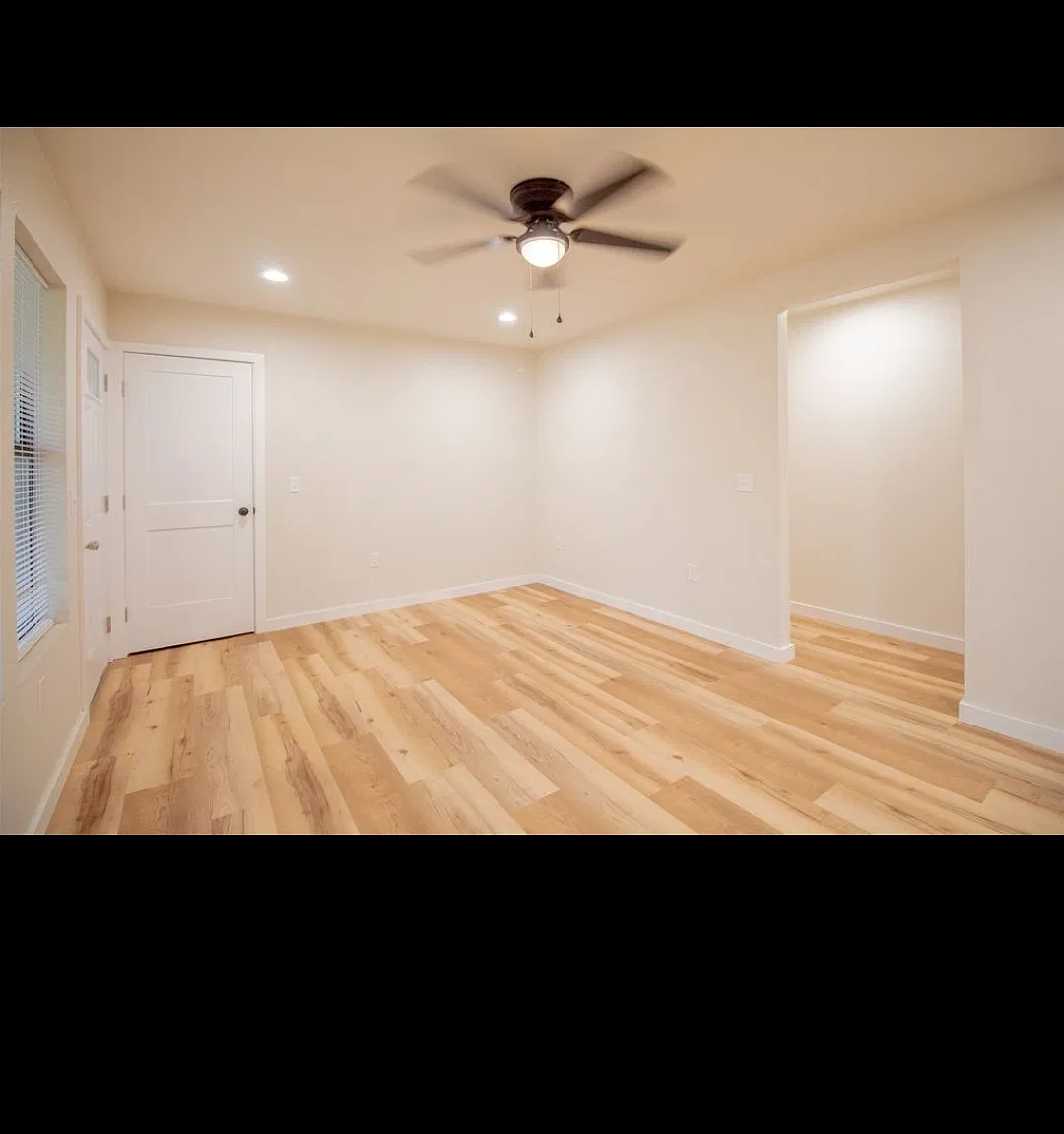 4 bed, 1040 sqft, $1,600 — Photo 1
