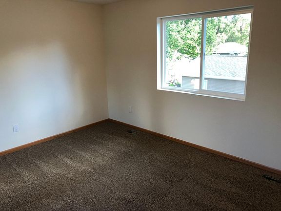 3rd image of 825 Parker Blvd #103