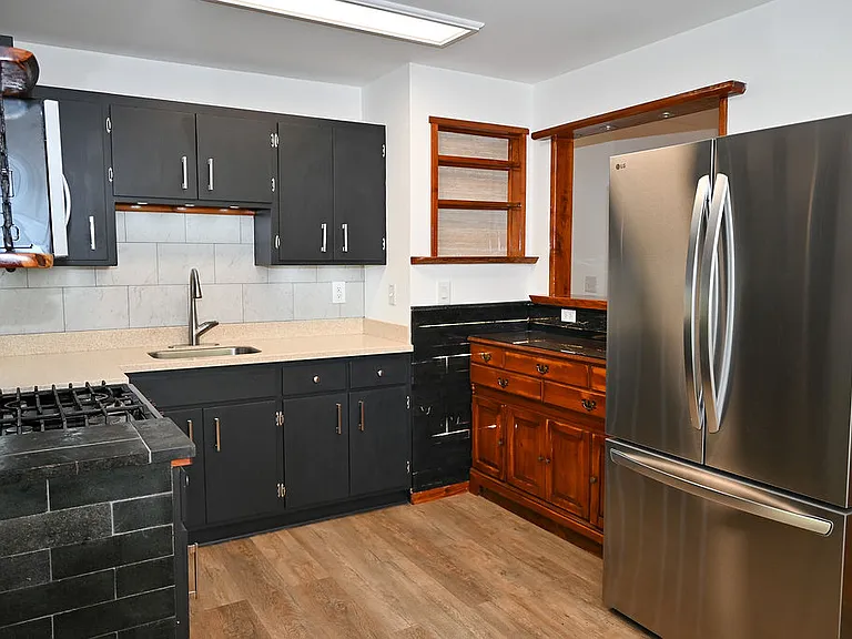315 Caroline Ave — Photo 57